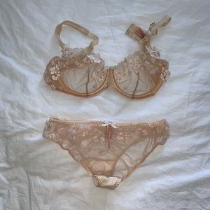 Agent Provocateur Beige Bra & Panty Set NWOT